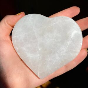 Selenite charging plate heart