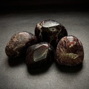 Variation #3268 of Garnet tumble