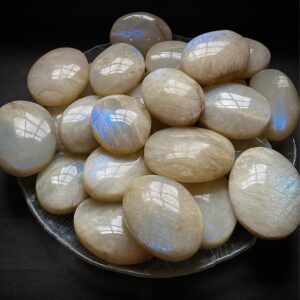 Moonstone palm stone