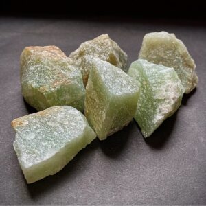 Green aventurine raw
