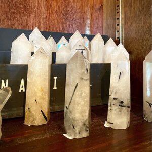 Rutile quartz in tourmaline