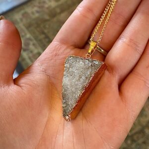 Electroplated natural stone necklace