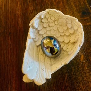 Wings ring holder
