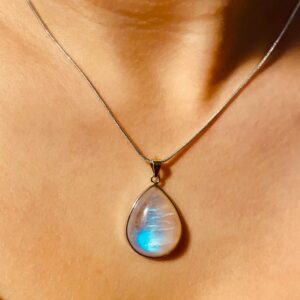 Silver large moonstone necklace